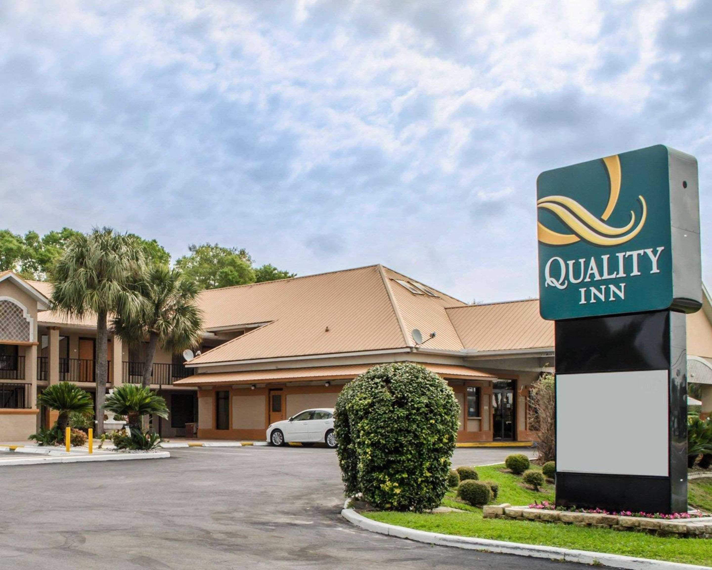 Quality Inn Near Manatee Springs State Park Чіфленд Екстер'єр фото