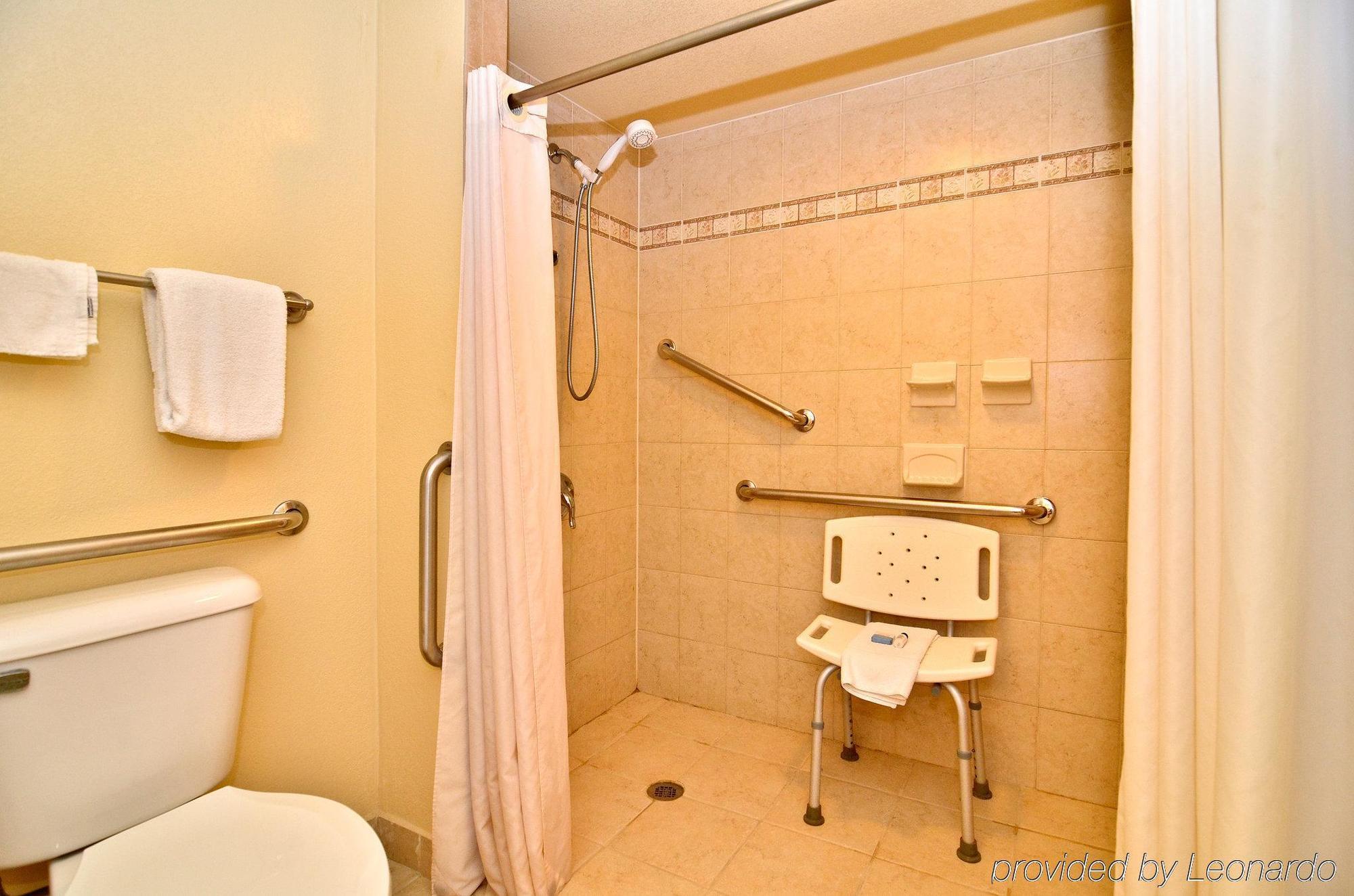 Quality Inn Near Manatee Springs State Park Чіфленд Номер фото